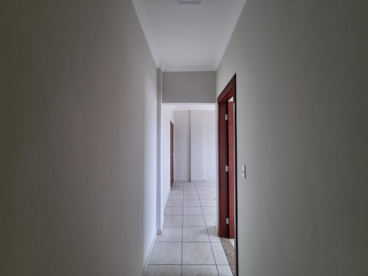 Apartamento para alugar com 2 quartos, 70m² - Foto 9