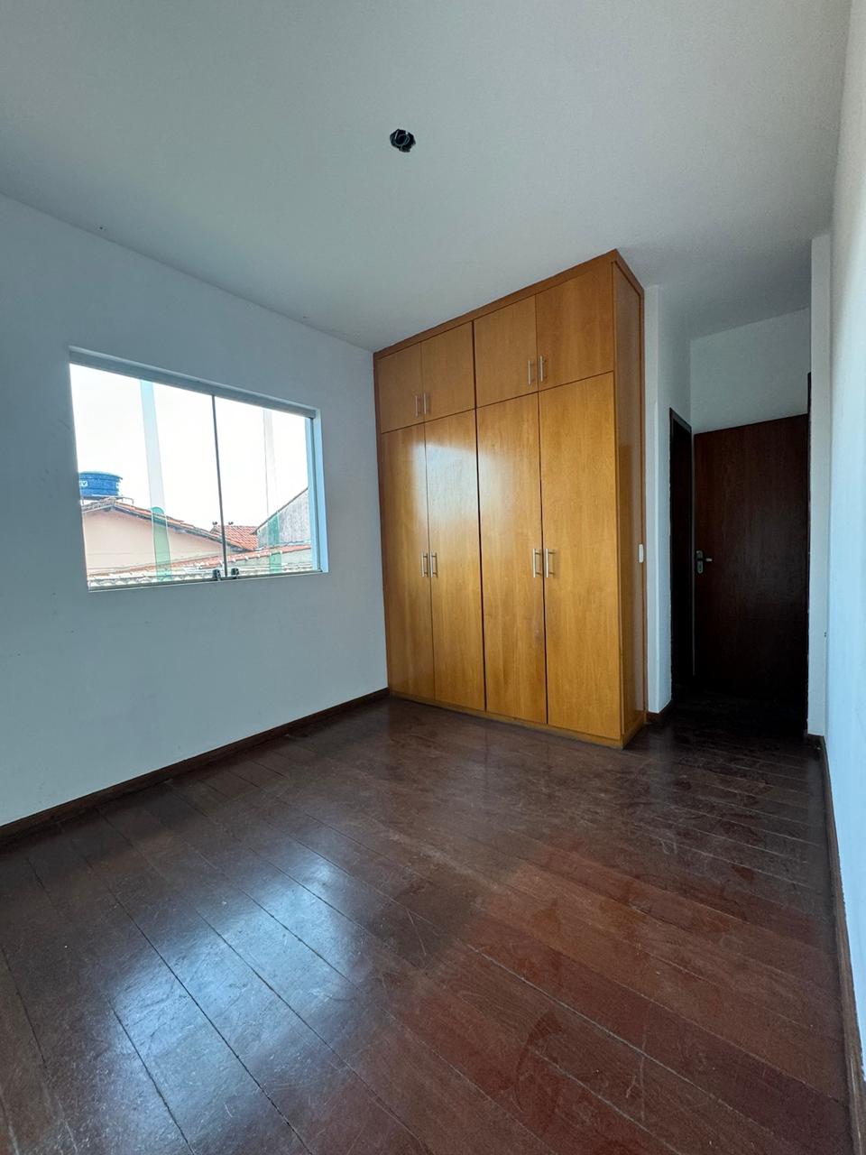 Casa à venda com 4 quartos, 290m² - Foto 12