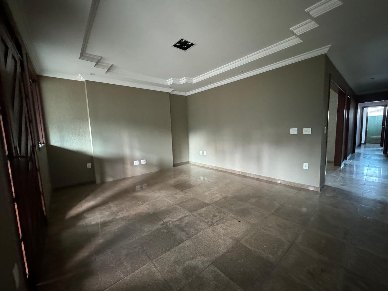 Casa para alugar com 4 quartos, 290m² - Foto 6