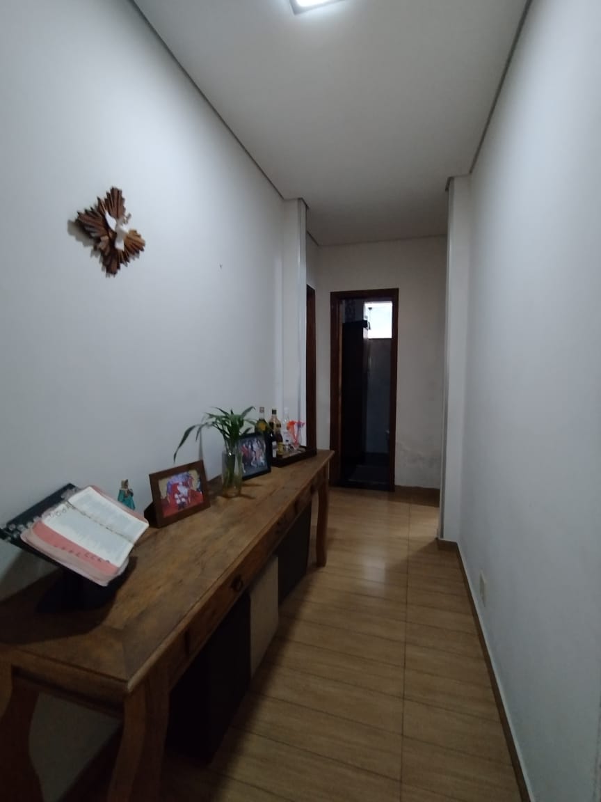 Casa à venda com 3 quartos, 300m² - Foto 20