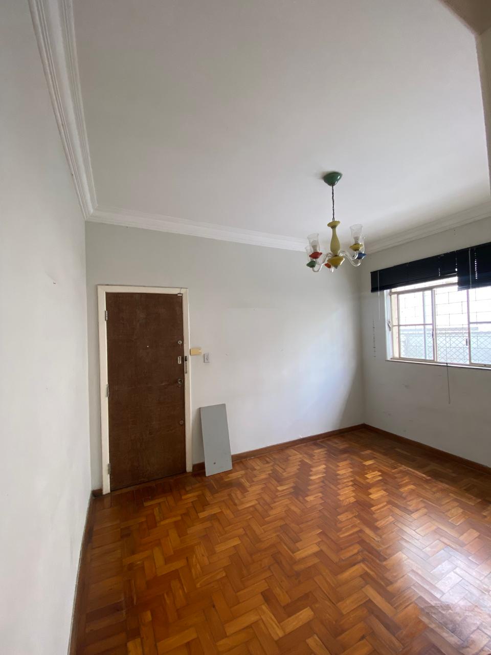 Apartamento para alugar com 3 quartos, 110m² - Foto 2