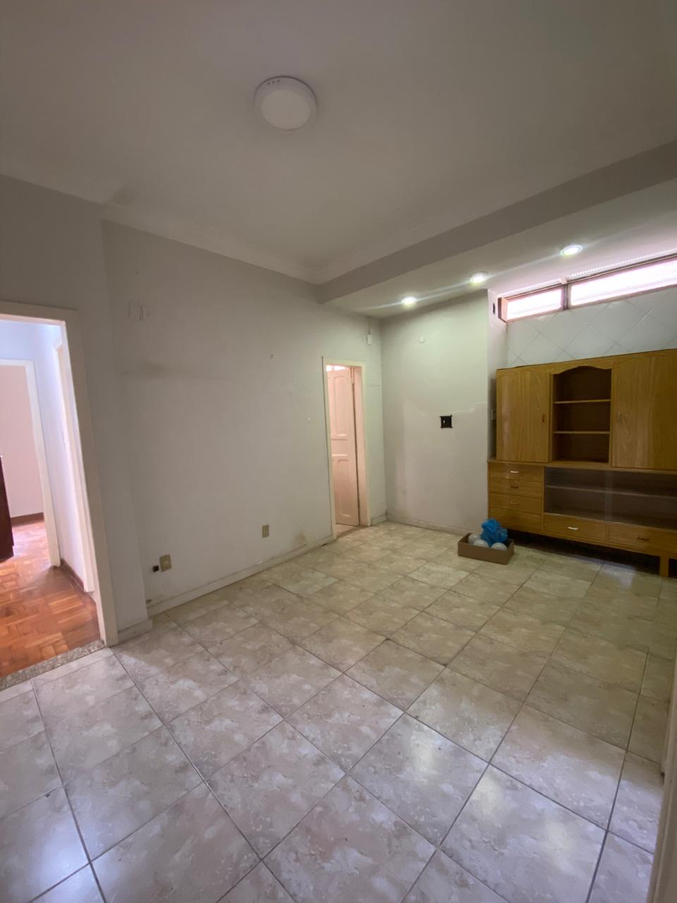 Apartamento para alugar com 3 quartos, 110m² - Foto 3