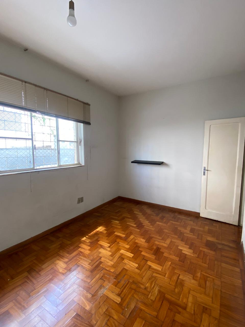 Apartamento para alugar com 3 quartos, 110m² - Foto 11