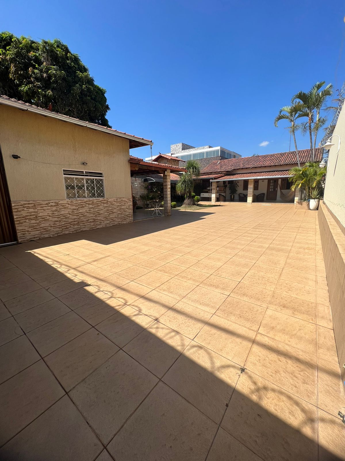 Casa à venda com 3 quartos, 400m² - Foto 4