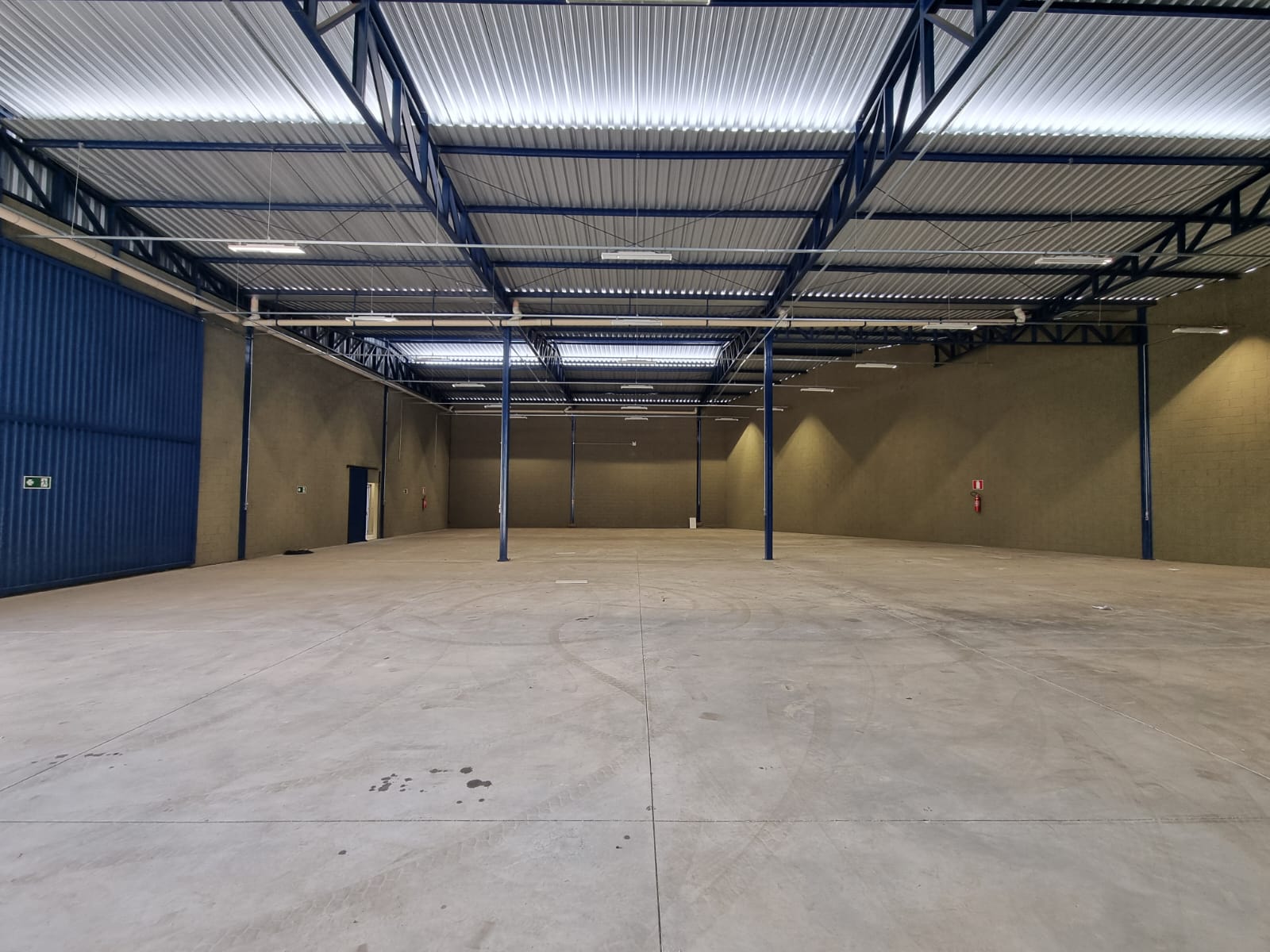 Depósito-Galpão-Armazém para alugar, 750m² - Foto 11