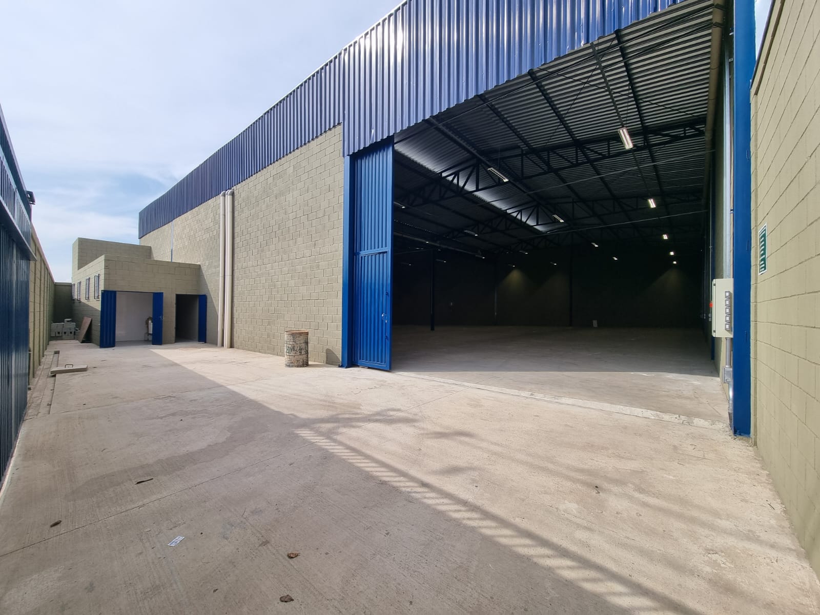 Depósito-Galpão-Armazém para alugar, 750m² - Foto 3