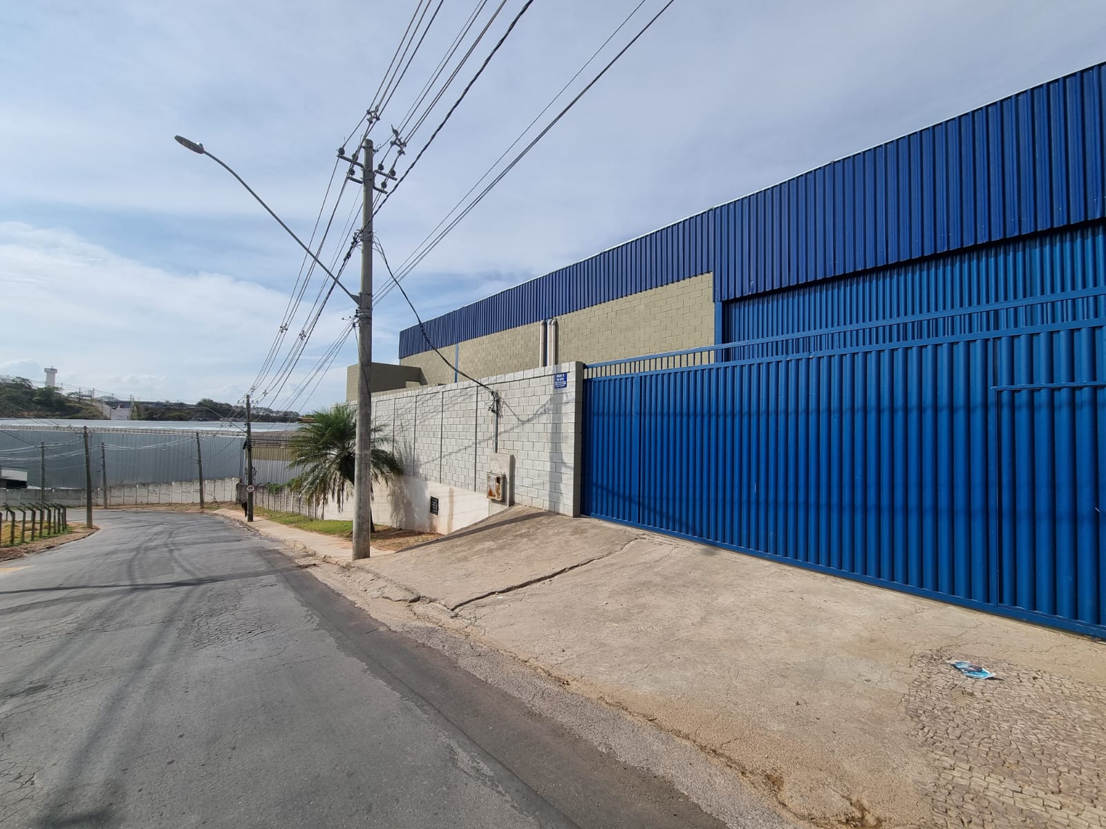 Depósito-Galpão-Armazém para alugar, 750m² - Foto 2