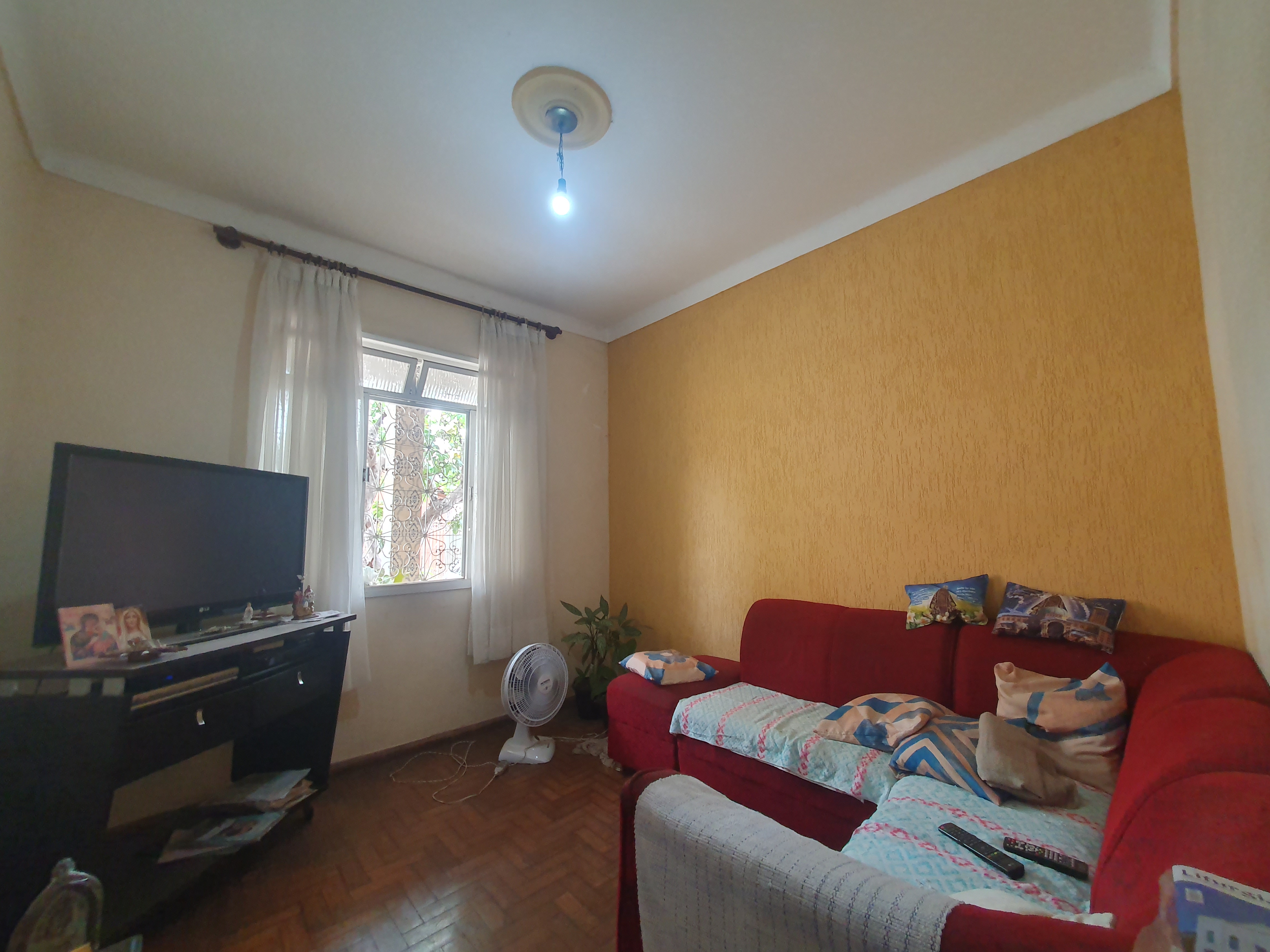 Casa à venda com 5 quartos, 180m² - Foto 4