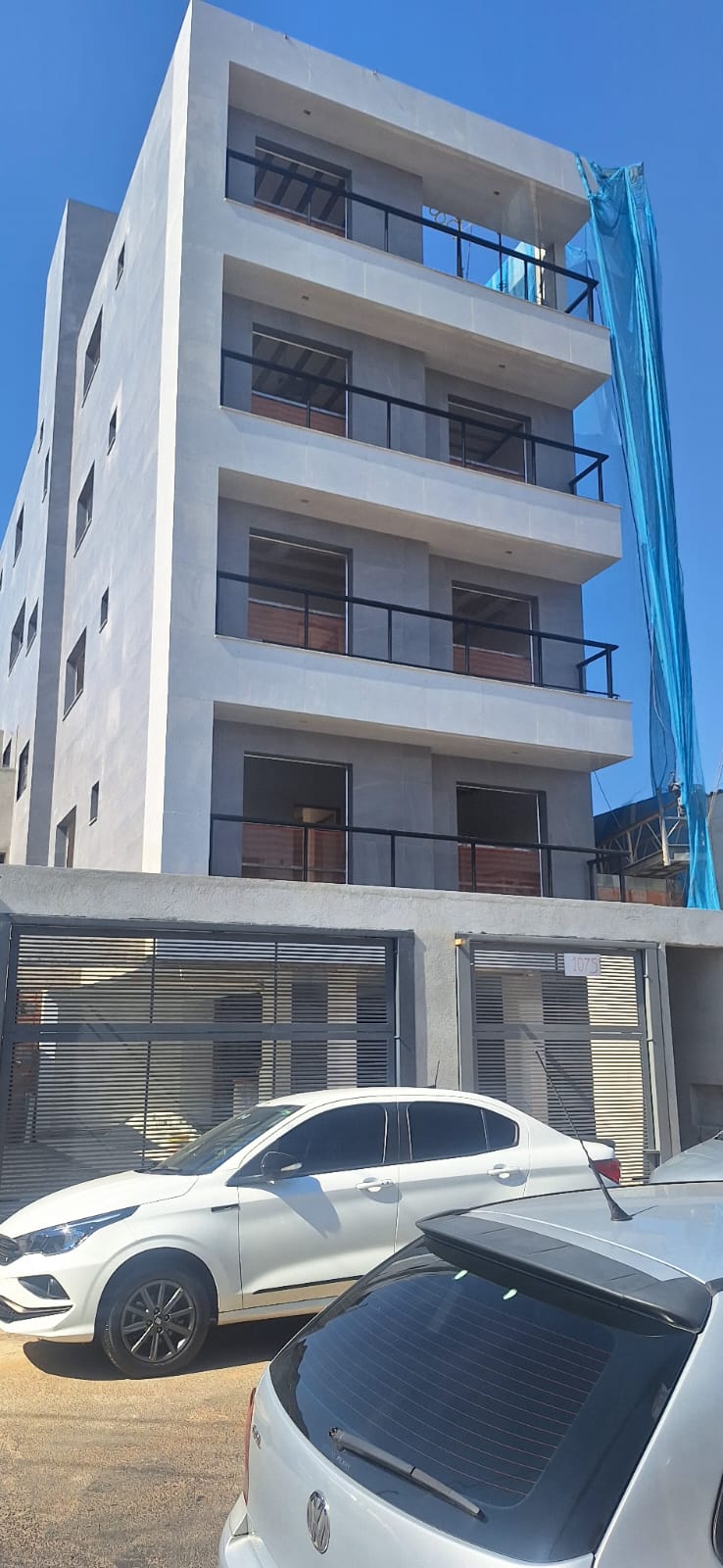 Apartamento à venda com 2 quartos, 100m² - Foto 1