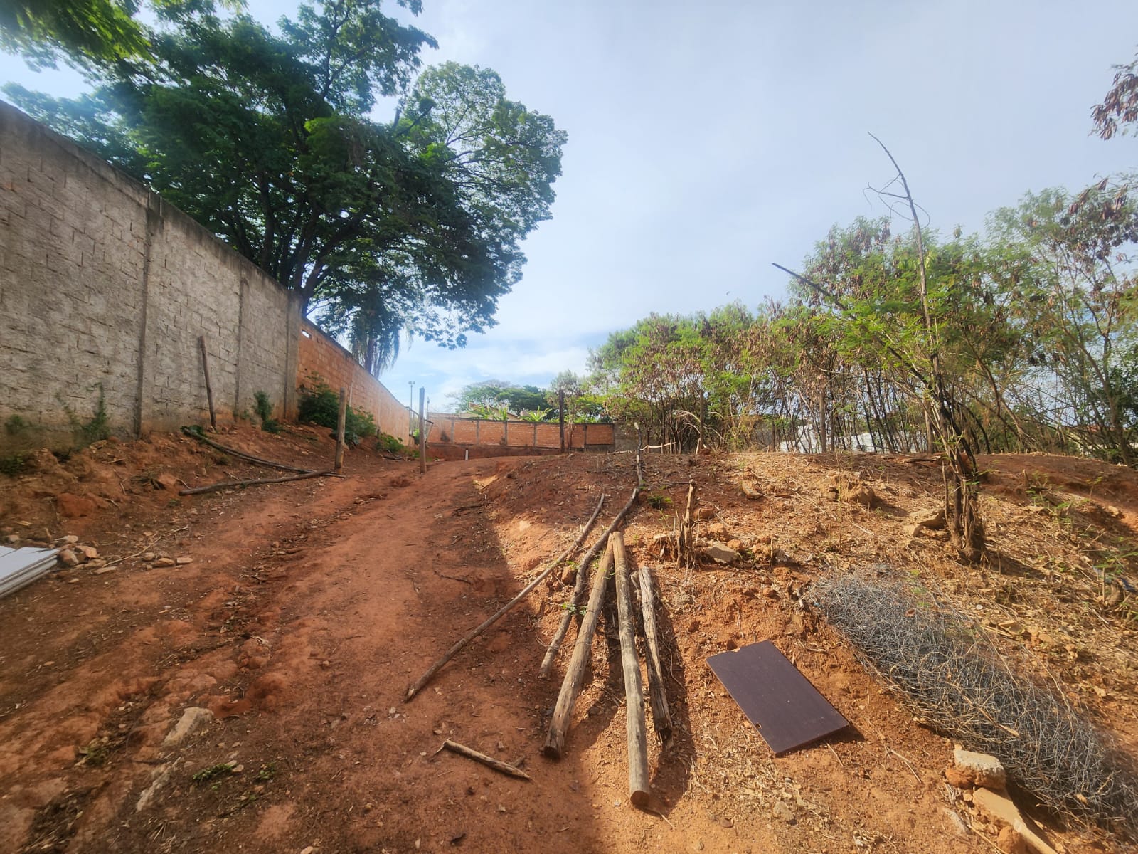 Terreno à venda, 1000m² - Foto 1