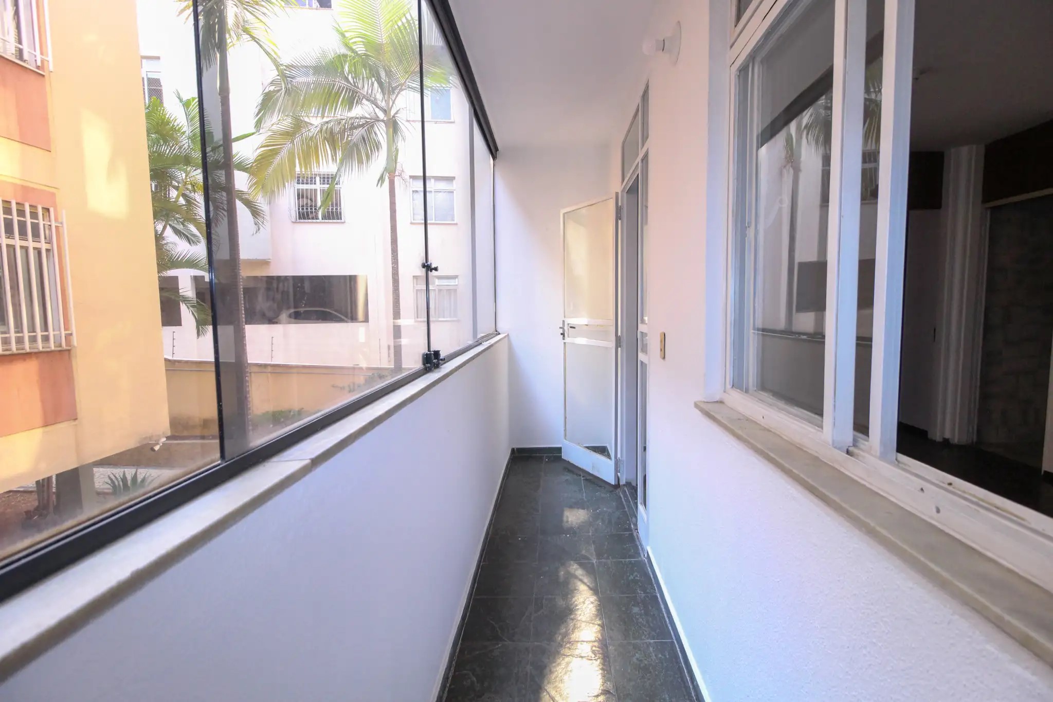 Apartamento à venda com 3 quartos, 72m² - Foto 1