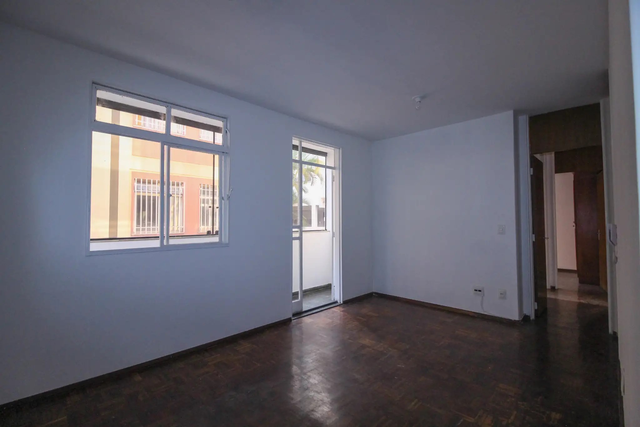 Apartamento à venda com 3 quartos, 72m² - Foto 3