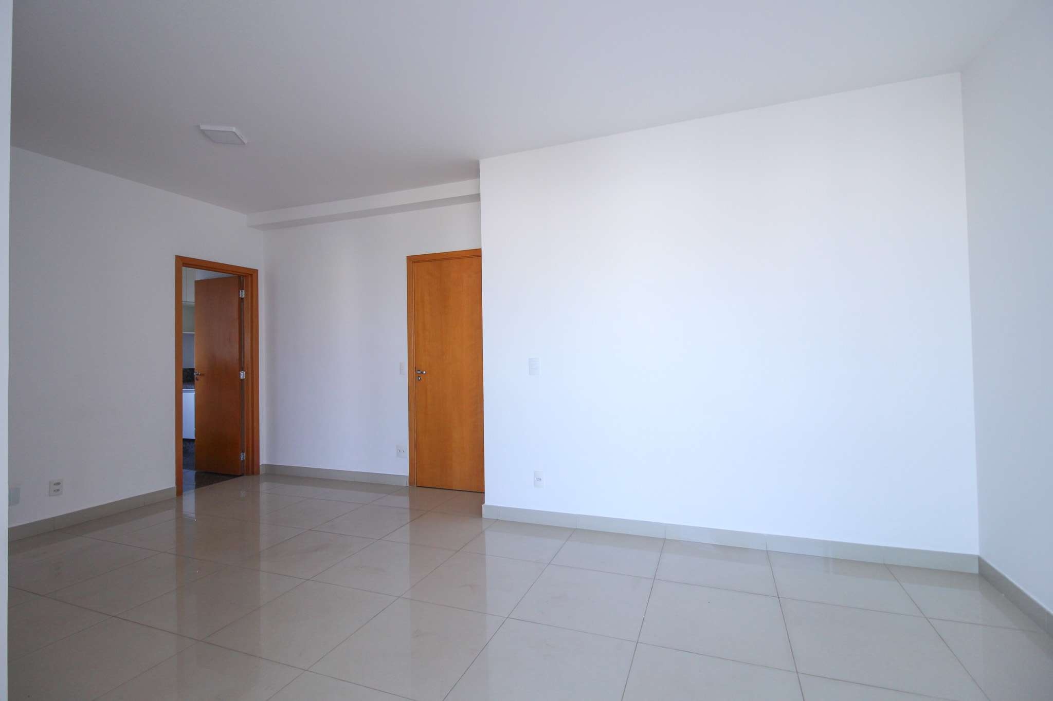 Apartamento à venda com 2 quartos, 69m² - Foto 4