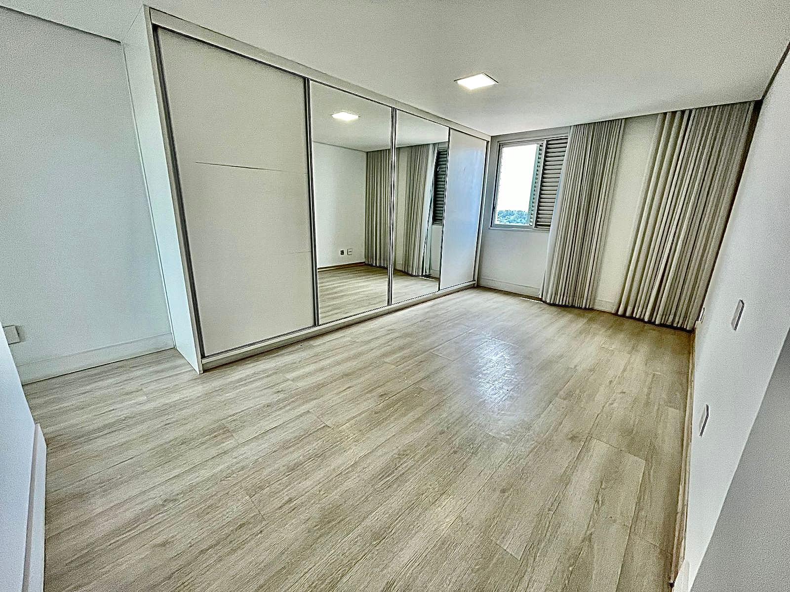 Cobertura à venda com 4 quartos, 400m² - Foto 19