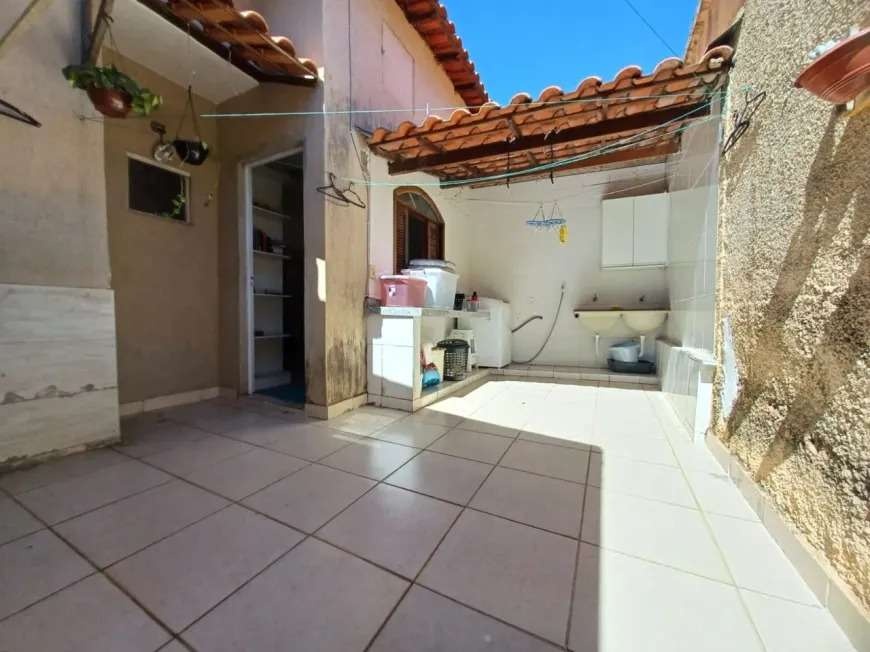 Casa à venda com 4 quartos, 180m² - Foto 17