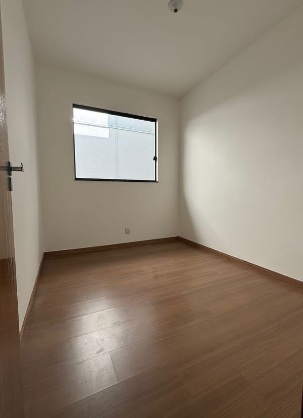 Casa à venda com 2 quartos, 90m² - Foto 7