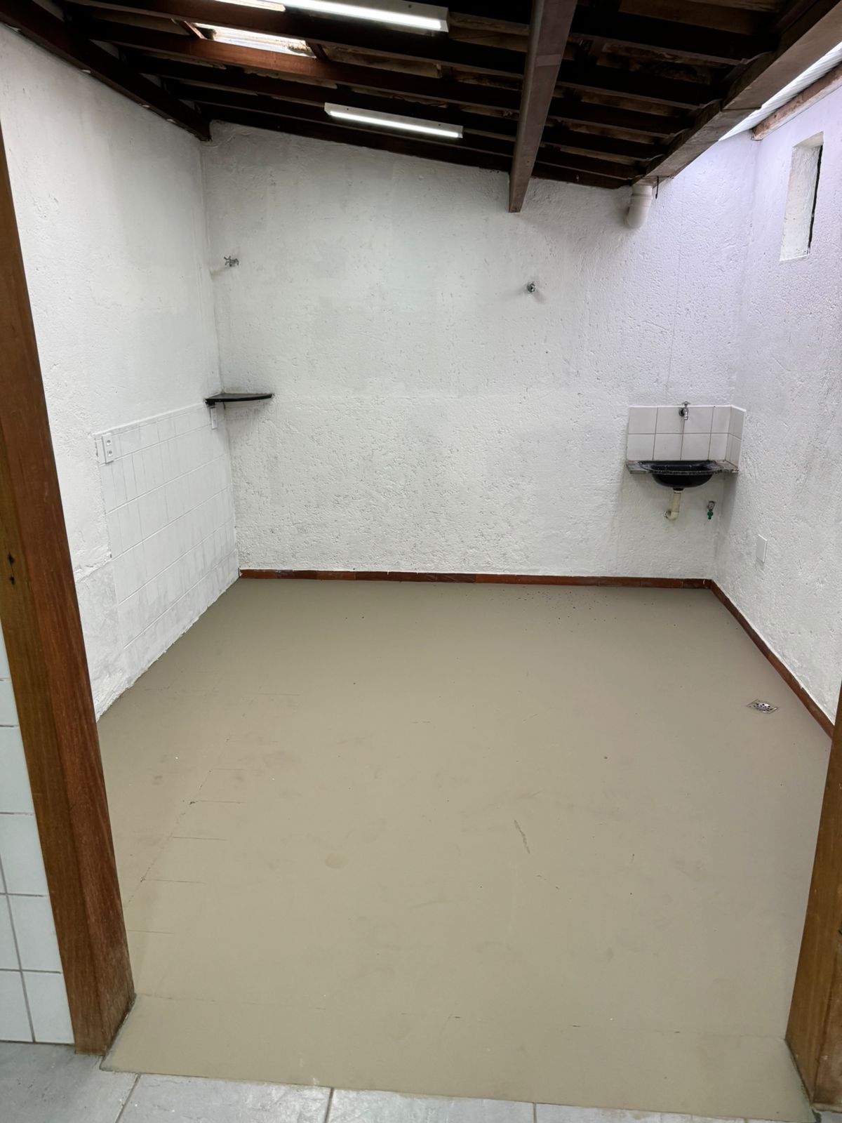 Casa para alugar com 3 quartos, 1256m² - Foto 23