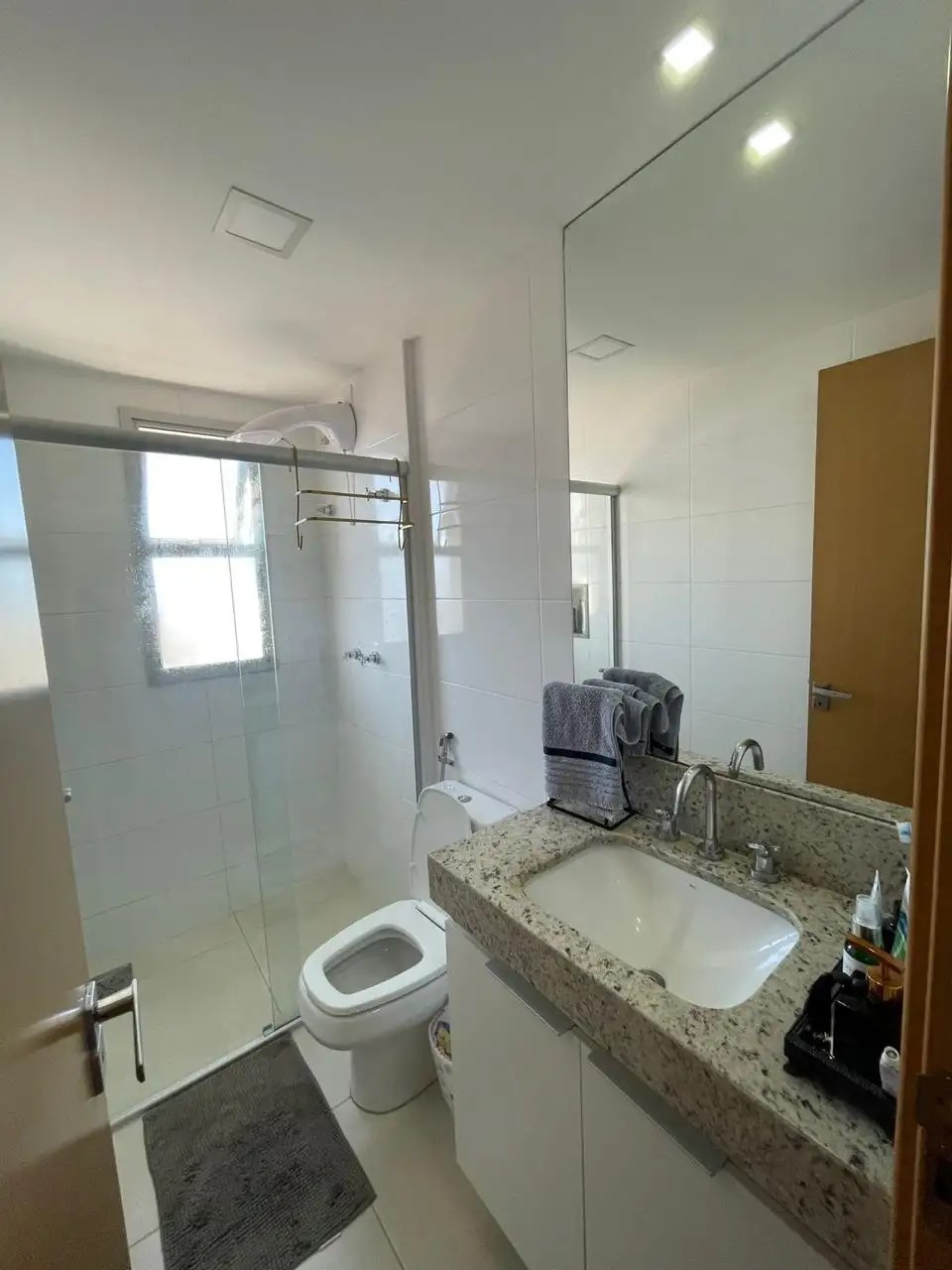 Apartamento à venda com 2 quartos, 64m² - Foto 9