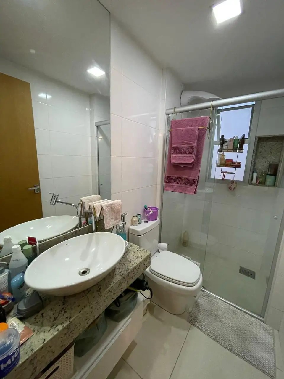 Apartamento à venda com 2 quartos, 64m² - Foto 3