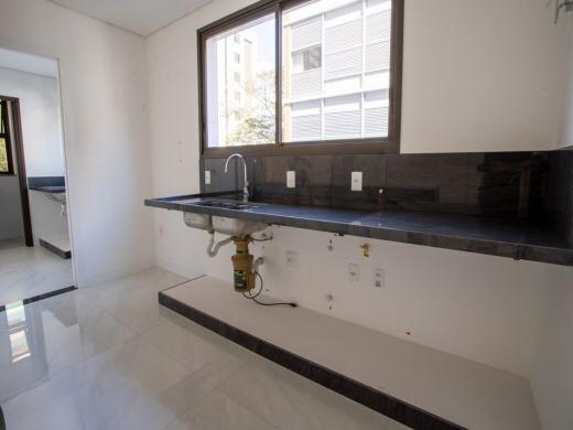 Apartamento à venda com 3 quartos, 106m² - Foto 13