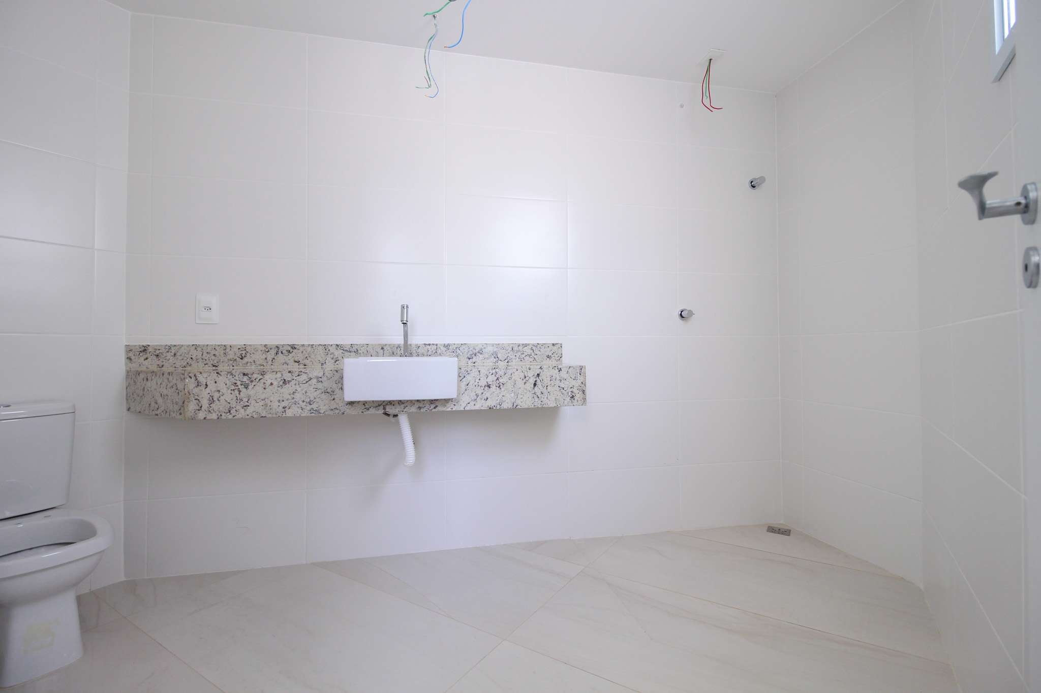 Apartamento à venda com 3 quartos, 97m² - Foto 16