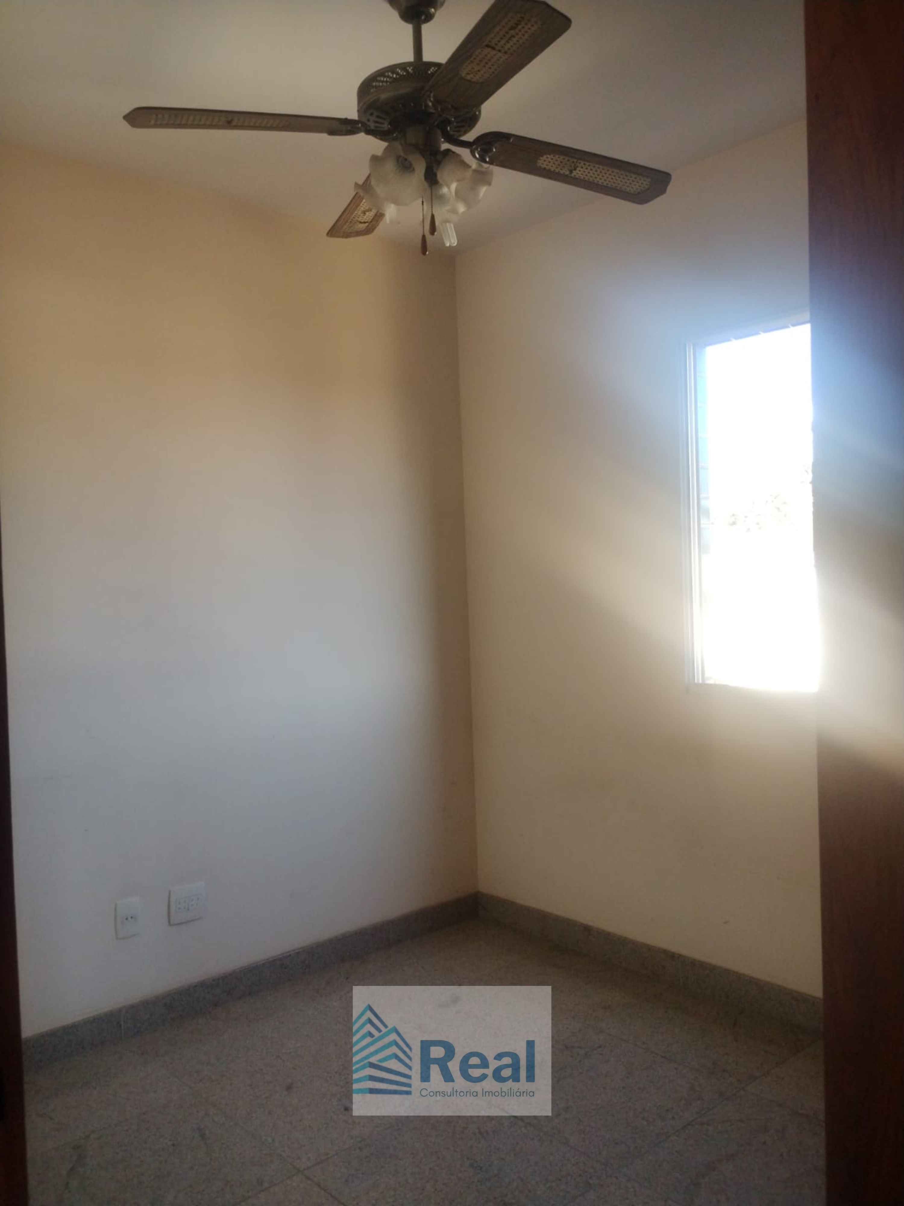 Apartamento à venda com 3 quartos, 90m² - Foto 12