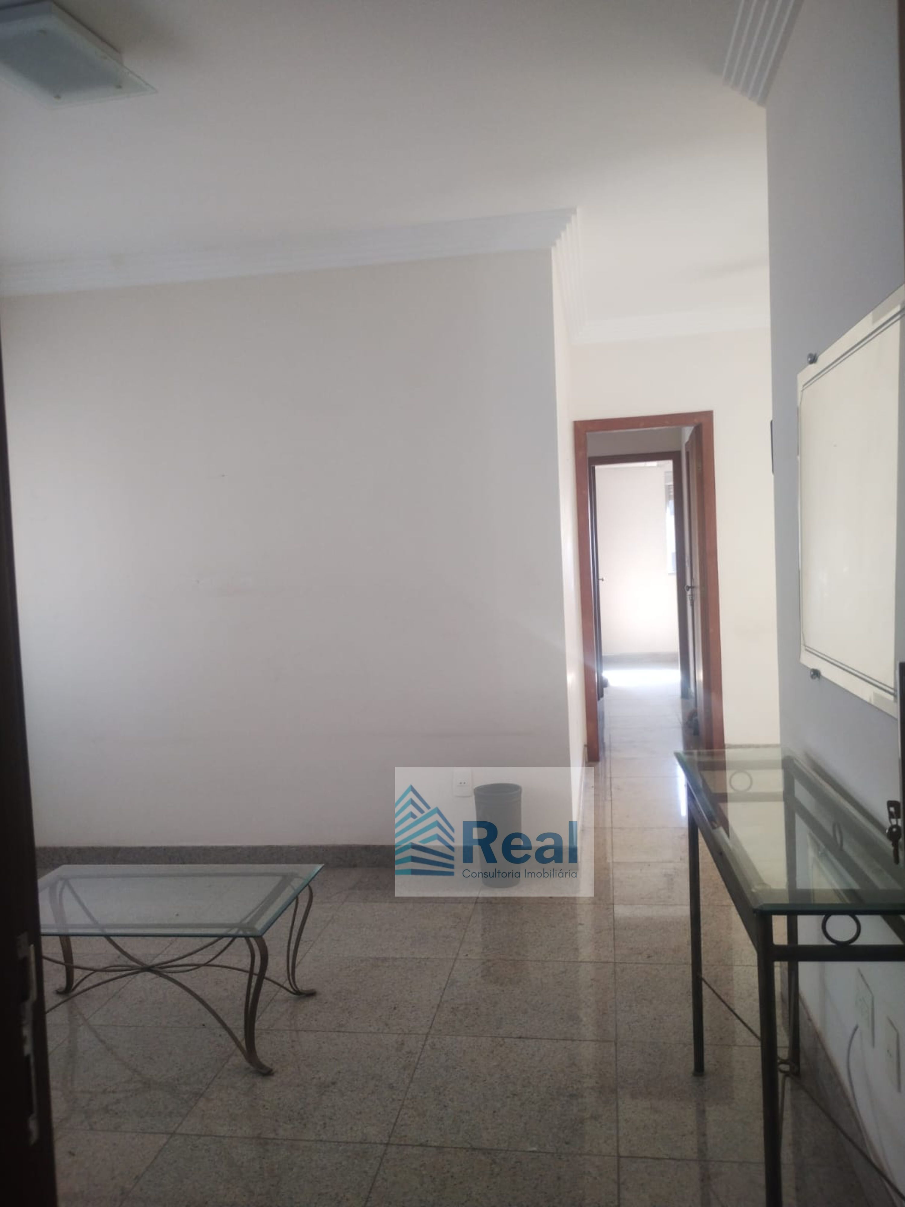 Apartamento à venda com 3 quartos, 90m² - Foto 4