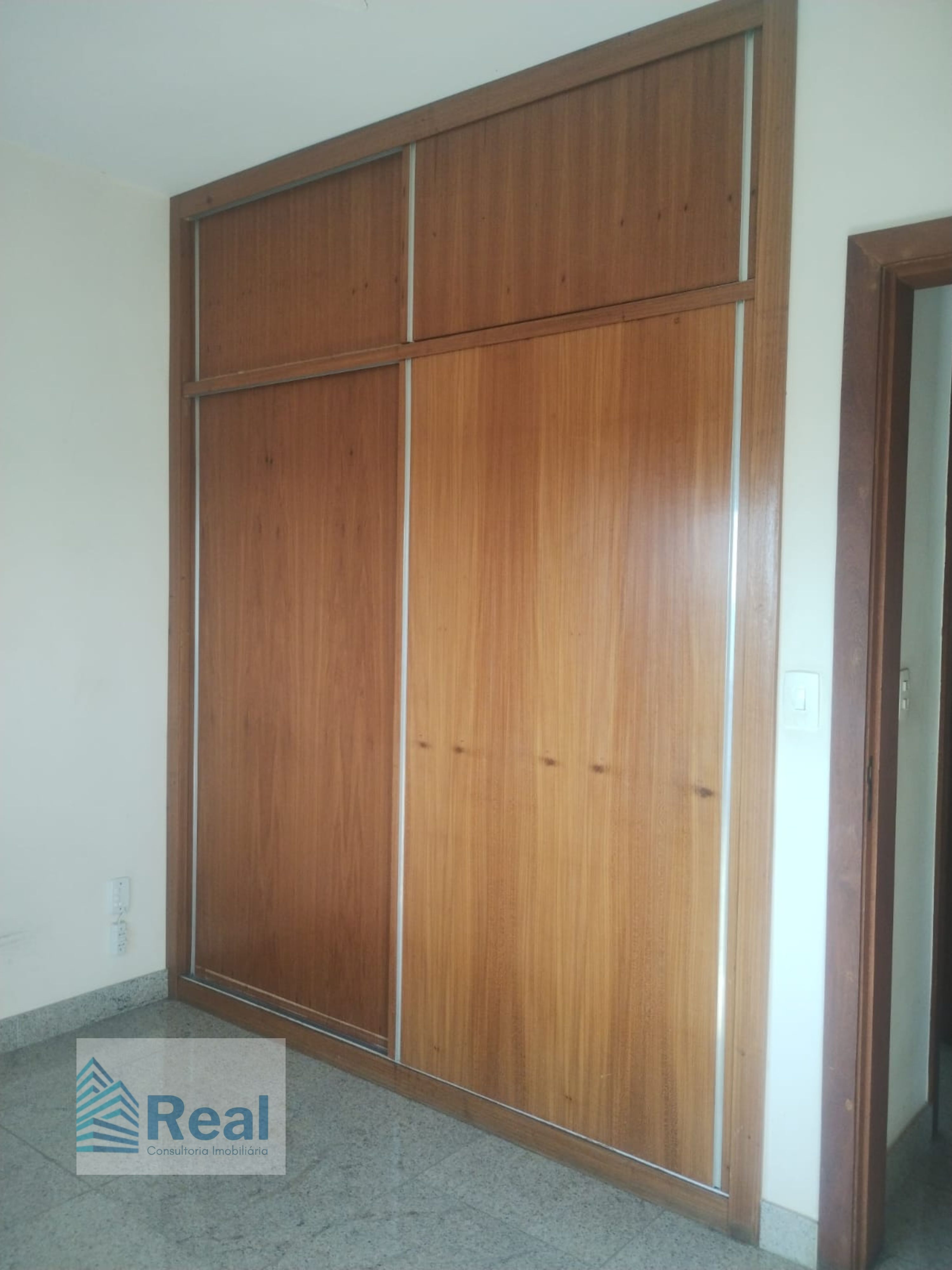 Apartamento à venda com 3 quartos, 90m² - Foto 17