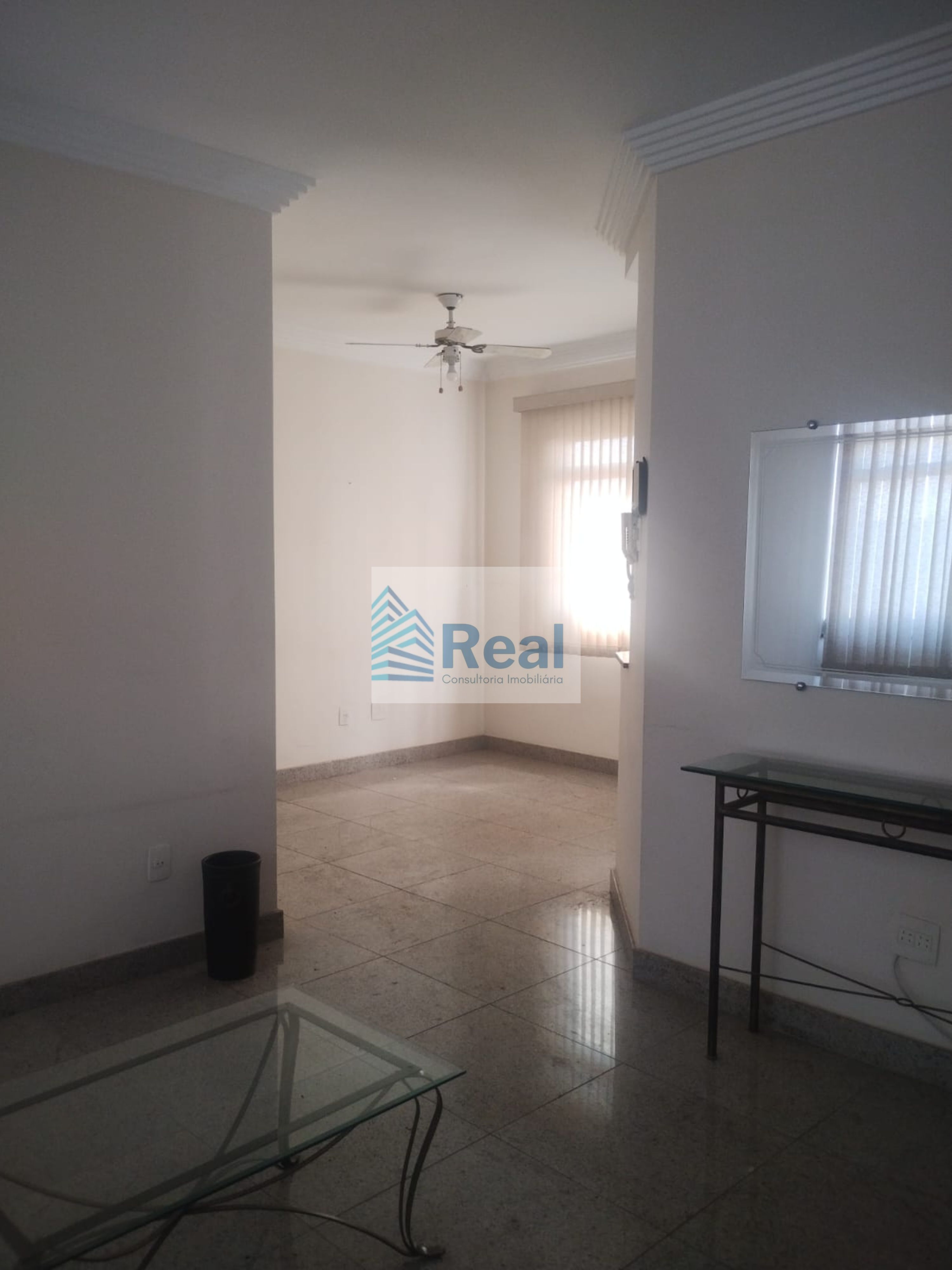 Apartamento à venda com 3 quartos, 90m² - Foto 2