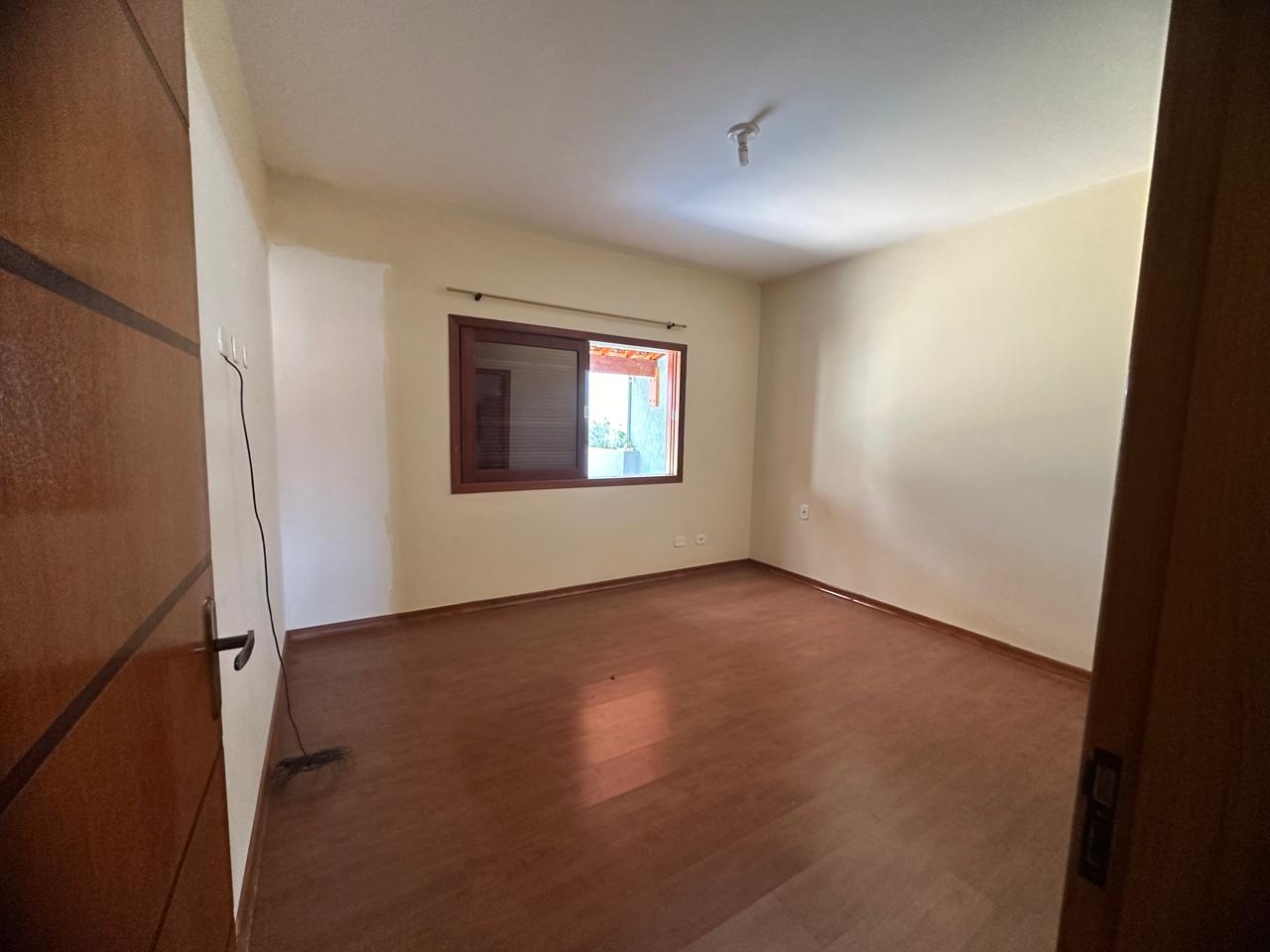 Casa à venda com 2 quartos, 120m² - Foto 9