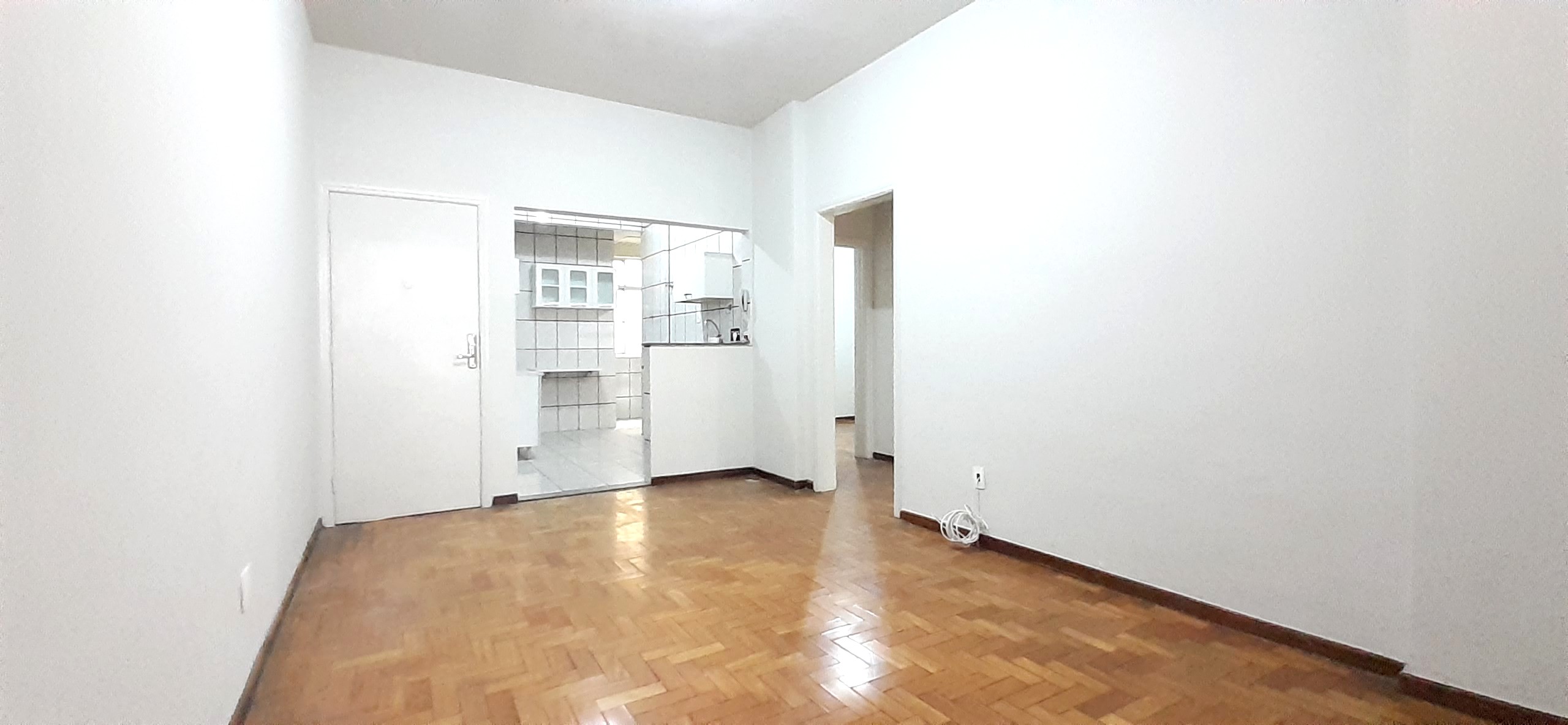 Apartamento para alugar com 2 quartos, 65m² - Foto 2