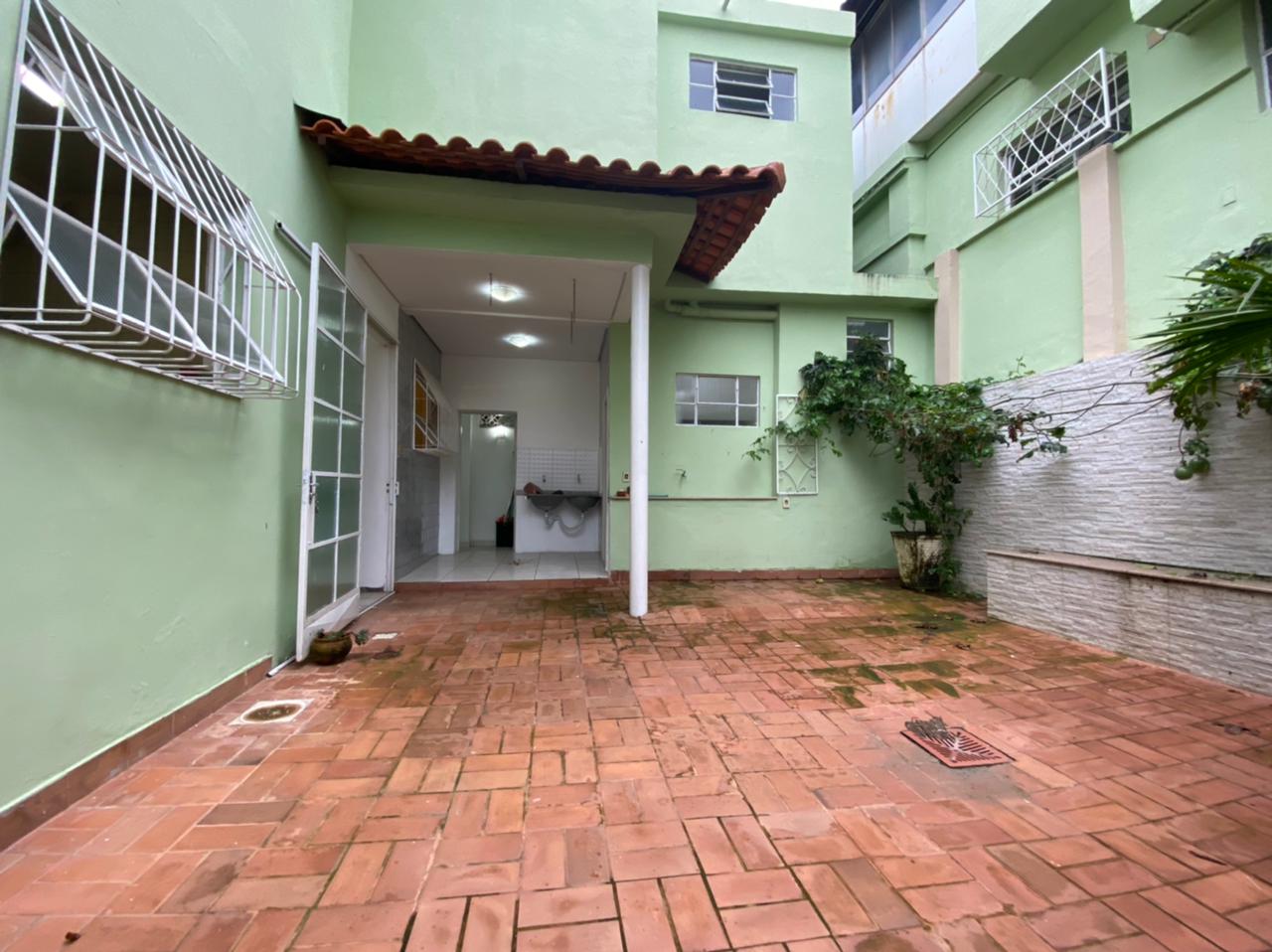 Casa à venda com 4 quartos, 284m² - Foto 11