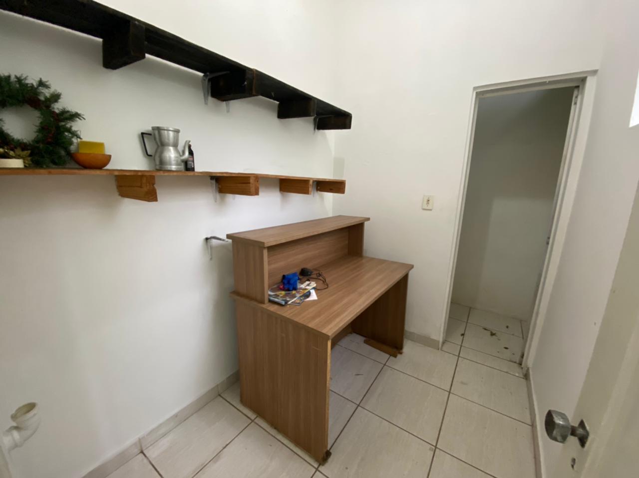 Casa à venda com 4 quartos, 284m² - Foto 14