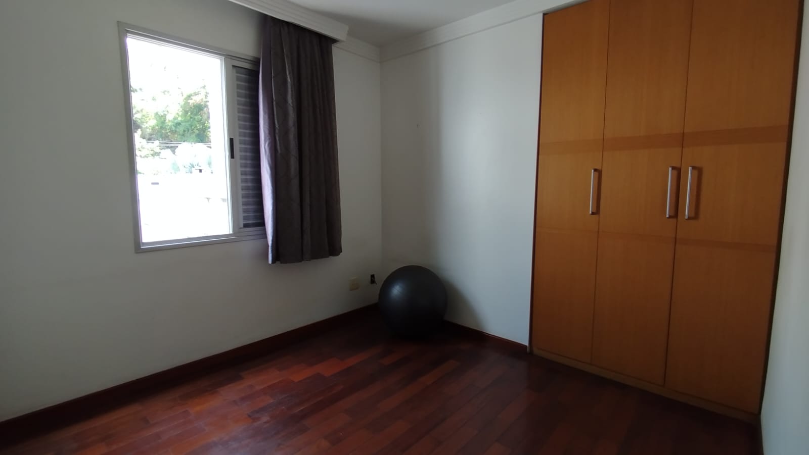 Apartamento à venda com 4 quartos, 162m² - Foto 11