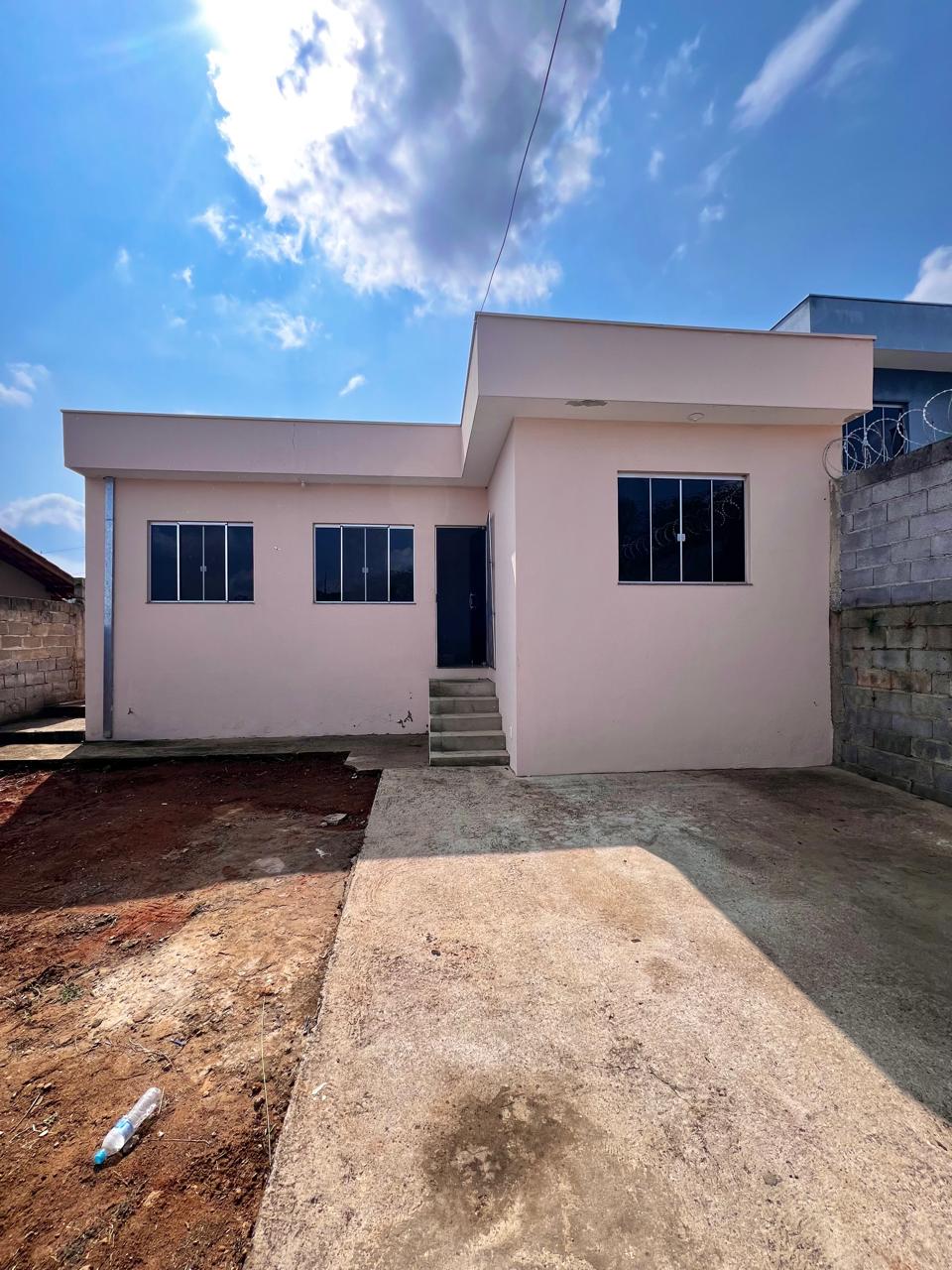 Casa à venda com 1 quarto, 200m² - Foto 1