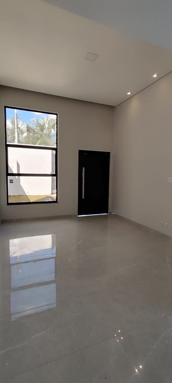 Casa à venda com 3 quartos, 98m² - Foto 3