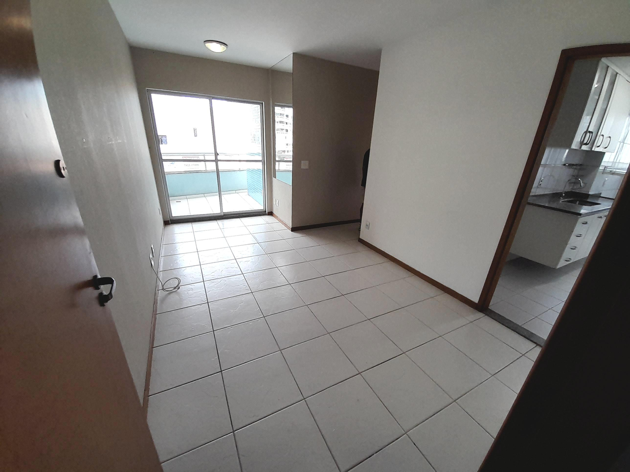 Apartamento à venda com 3 quartos, 70m² - Foto 3