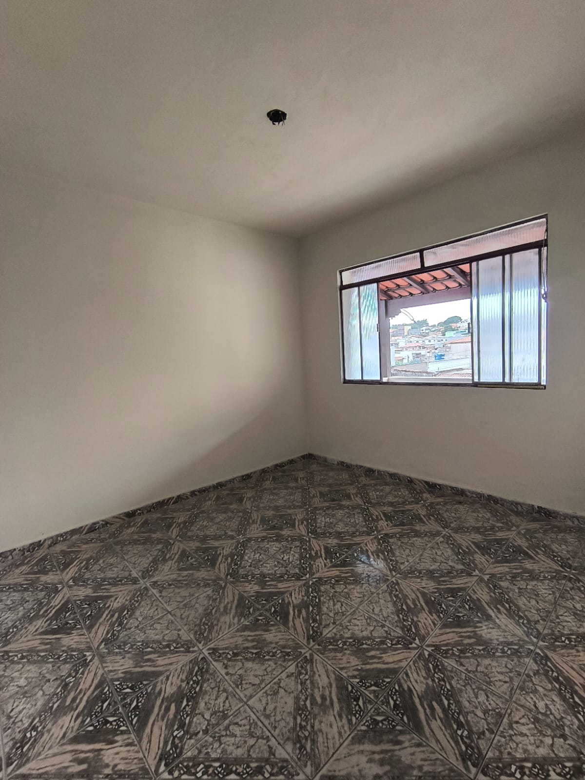 Casa à venda com 3 quartos, 260m² - Foto 3