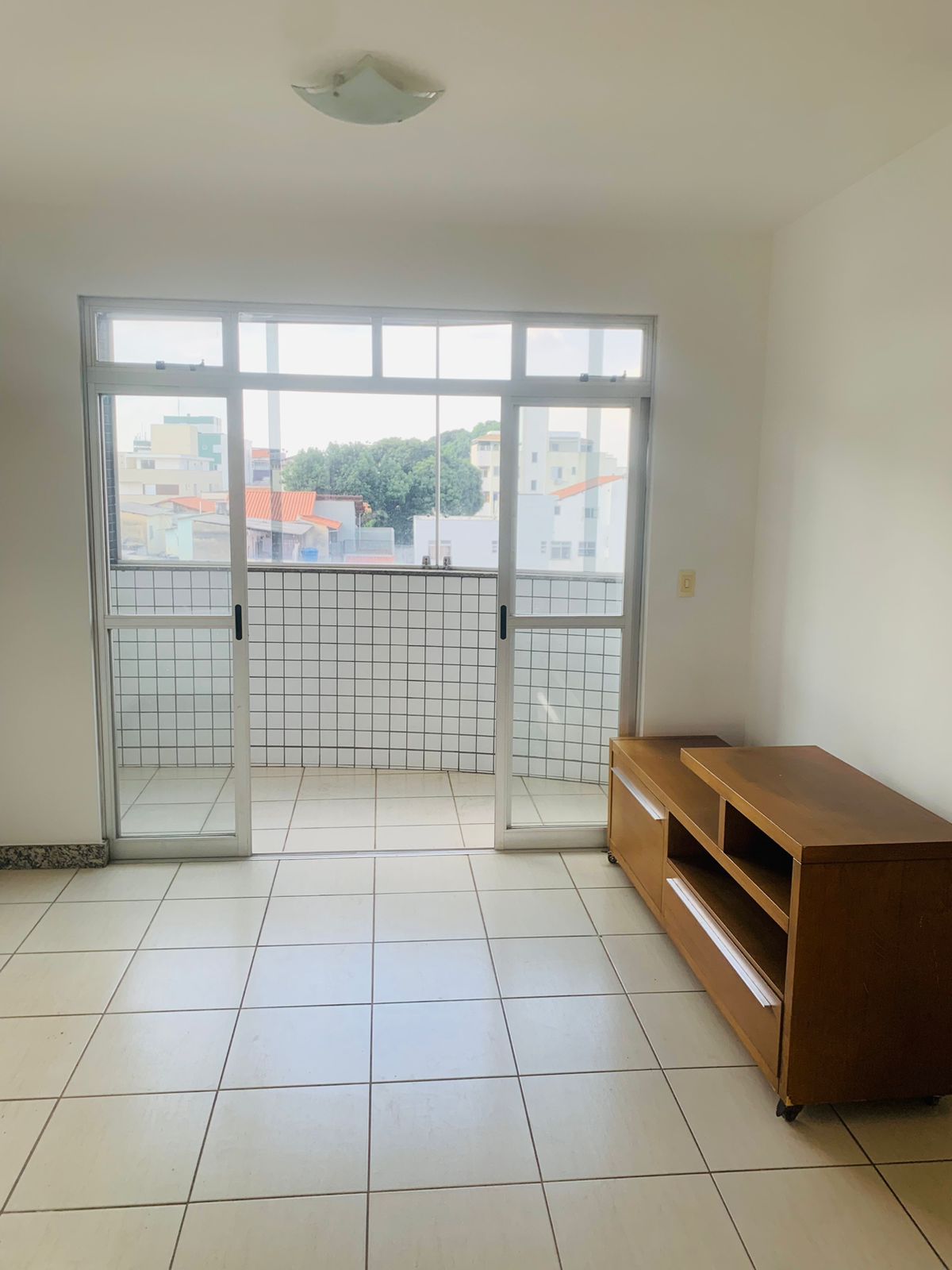 Apartamento para alugar com 3 quartos, 100m² - Foto 1