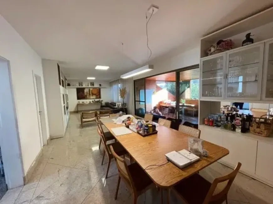 Apartamento à venda com 4 quartos, 174m² - Foto 1