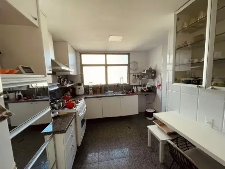 Apartamento à venda com 4 quartos, 174m² - Foto 7