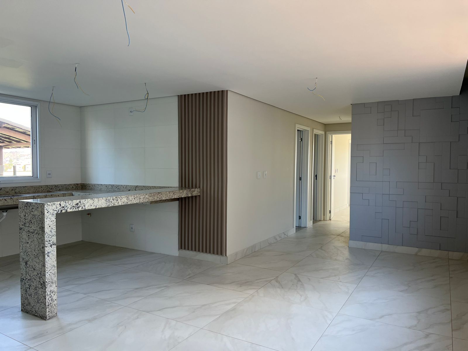 Apartamento à venda com 3 quartos, 88m² - Foto 1