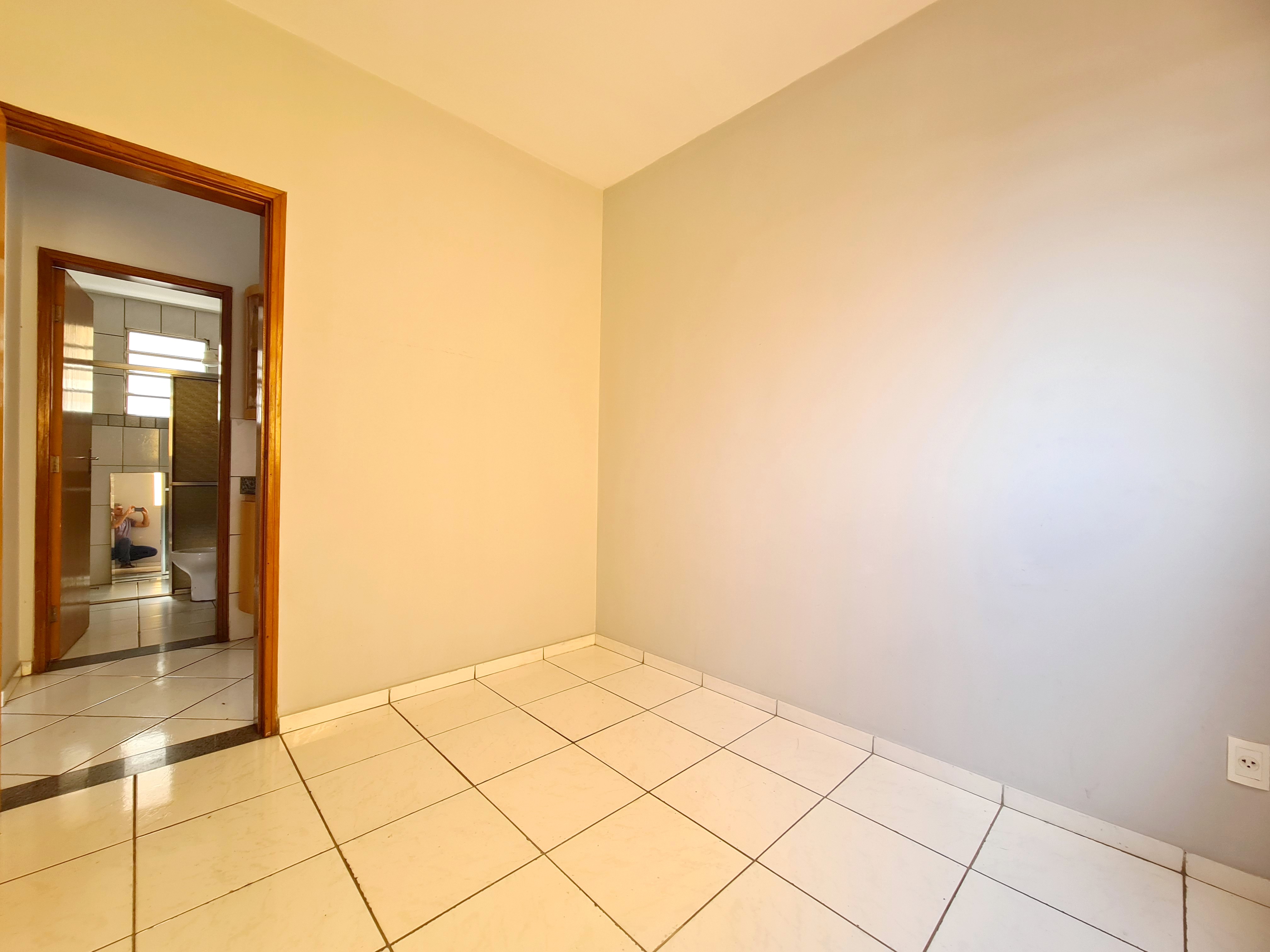 Apartamento à venda com 3 quartos, 58m² - Foto 4