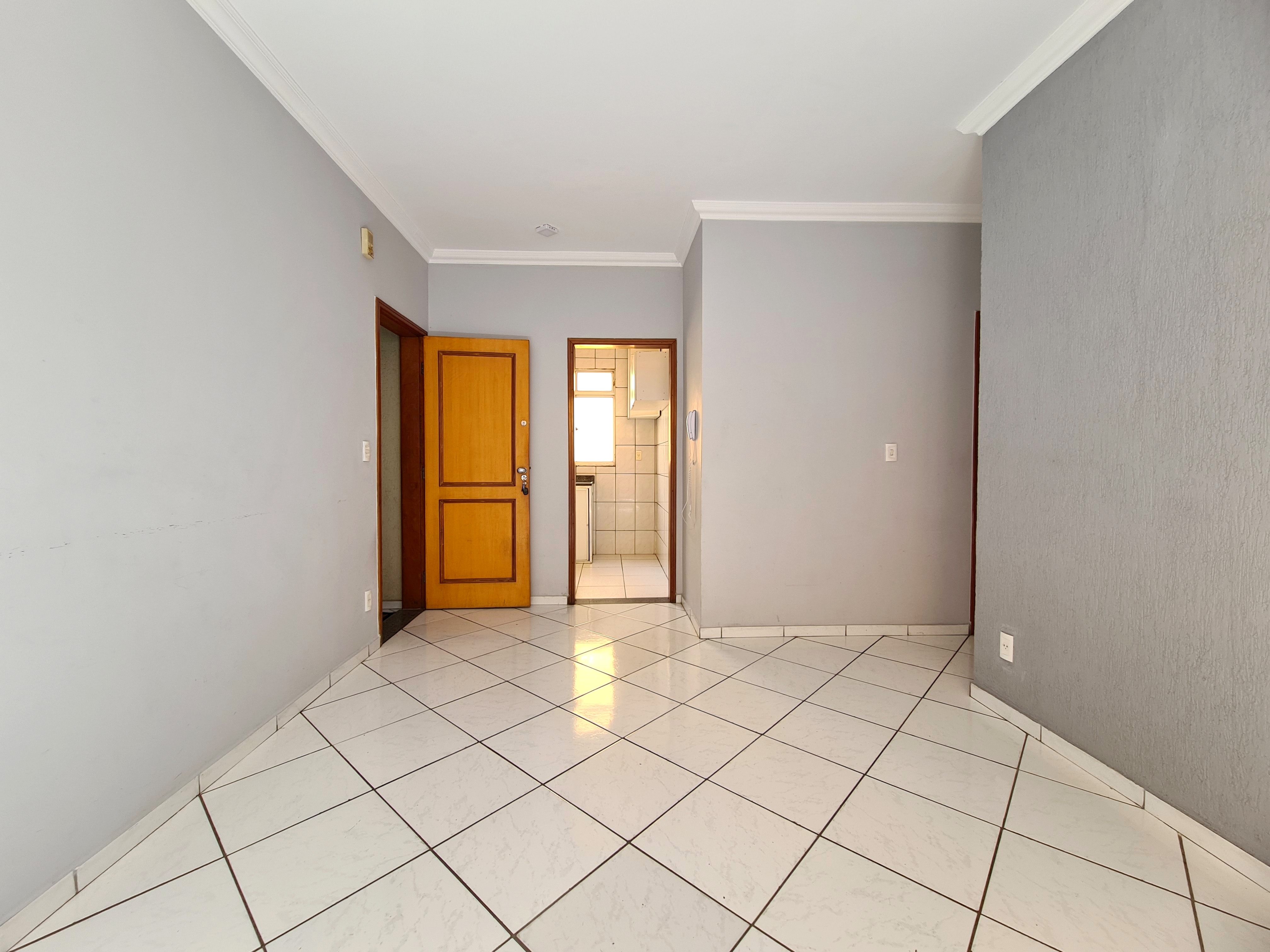 Apartamento à venda com 3 quartos, 58m² - Foto 1