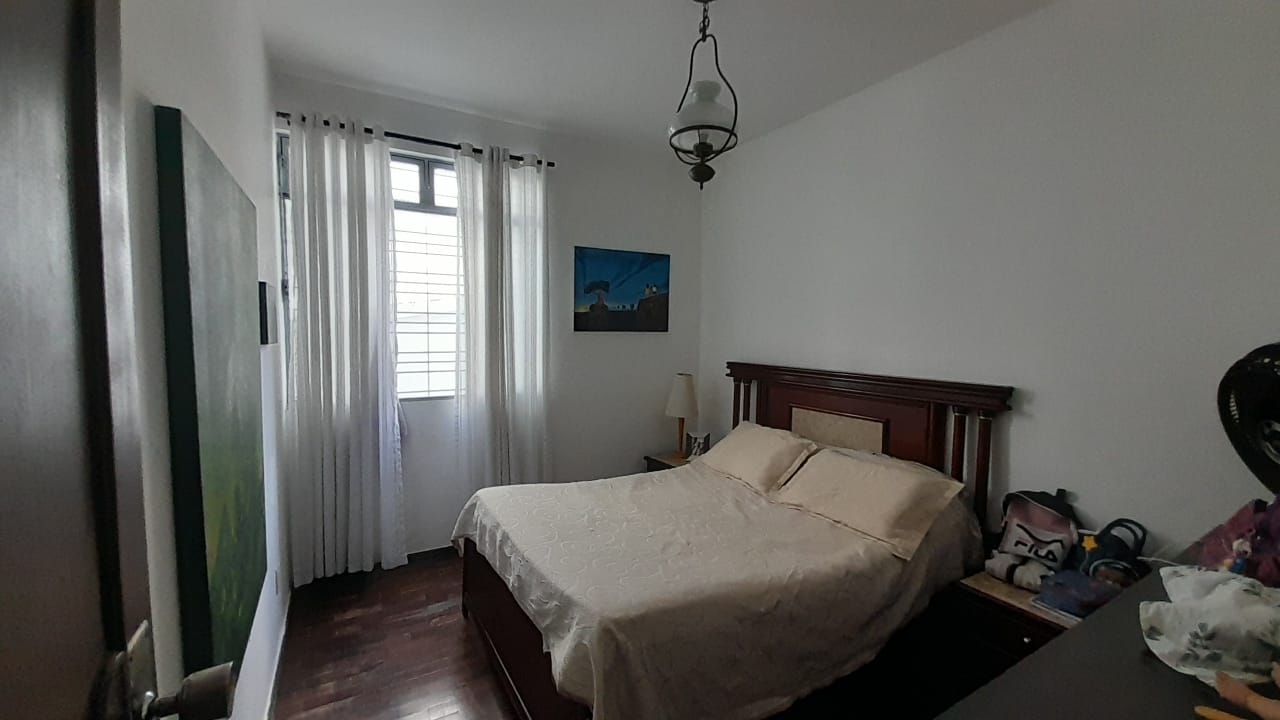 Casa à venda com 6 quartos, 315m² - Foto 19