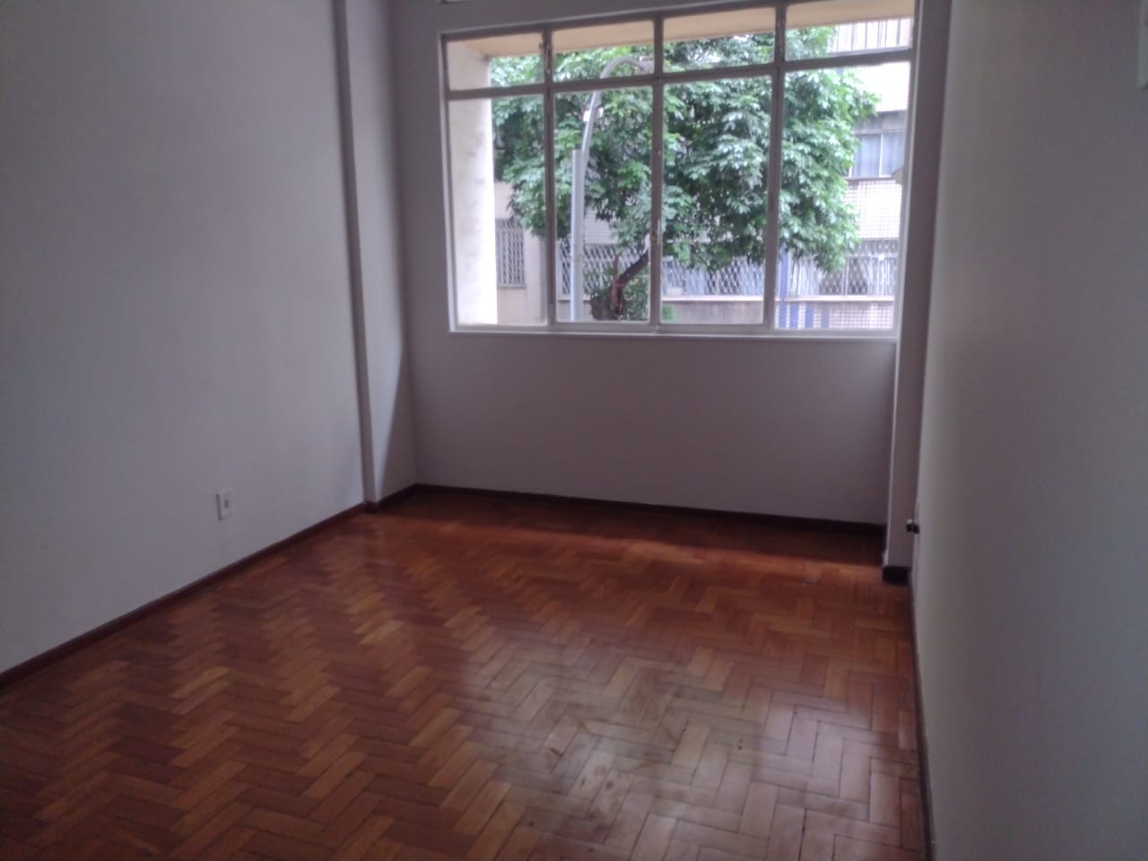 Apartamento para alugar com 3 quartos, 120m² - Foto 13