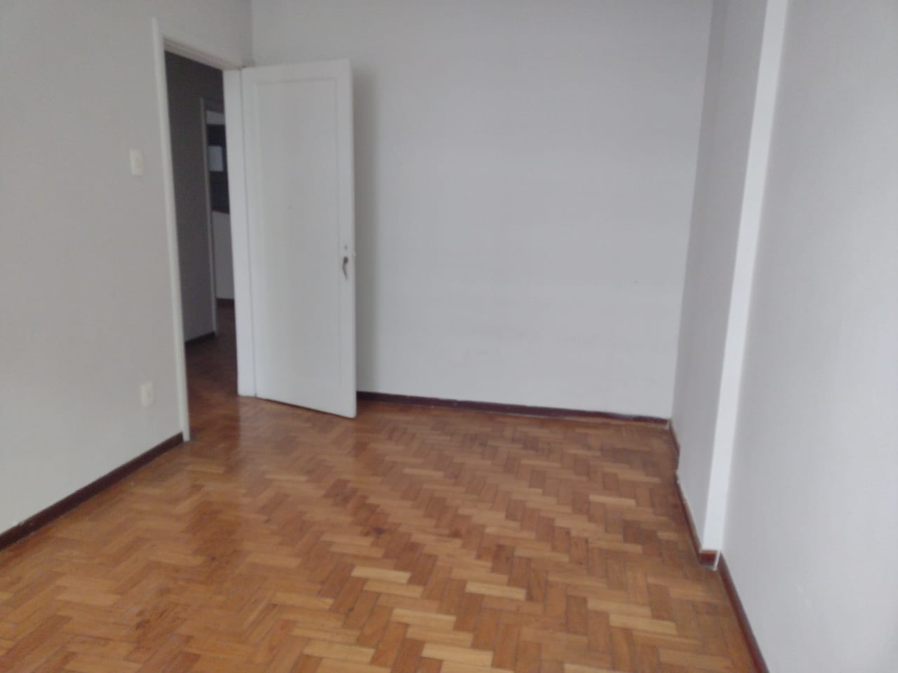 Apartamento para alugar com 3 quartos, 120m² - Foto 14