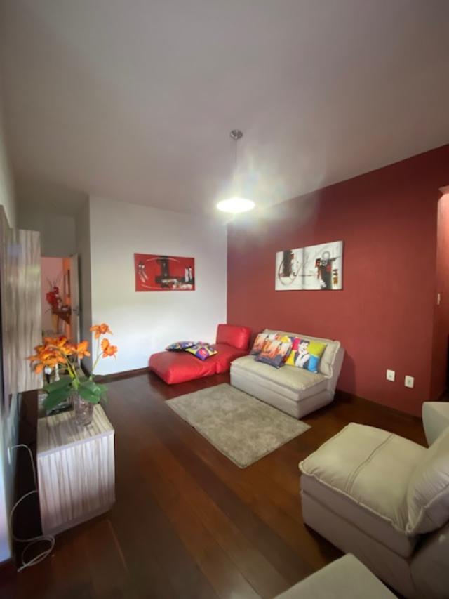 Casa à venda com 3 quartos, 148m² - Foto 3