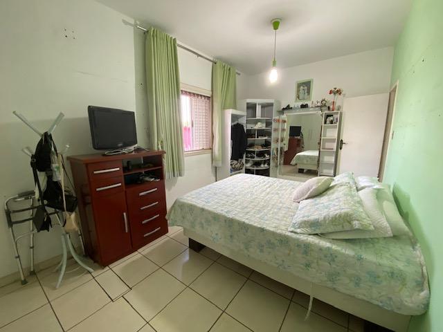 Casa à venda com 3 quartos, 148m² - Foto 14