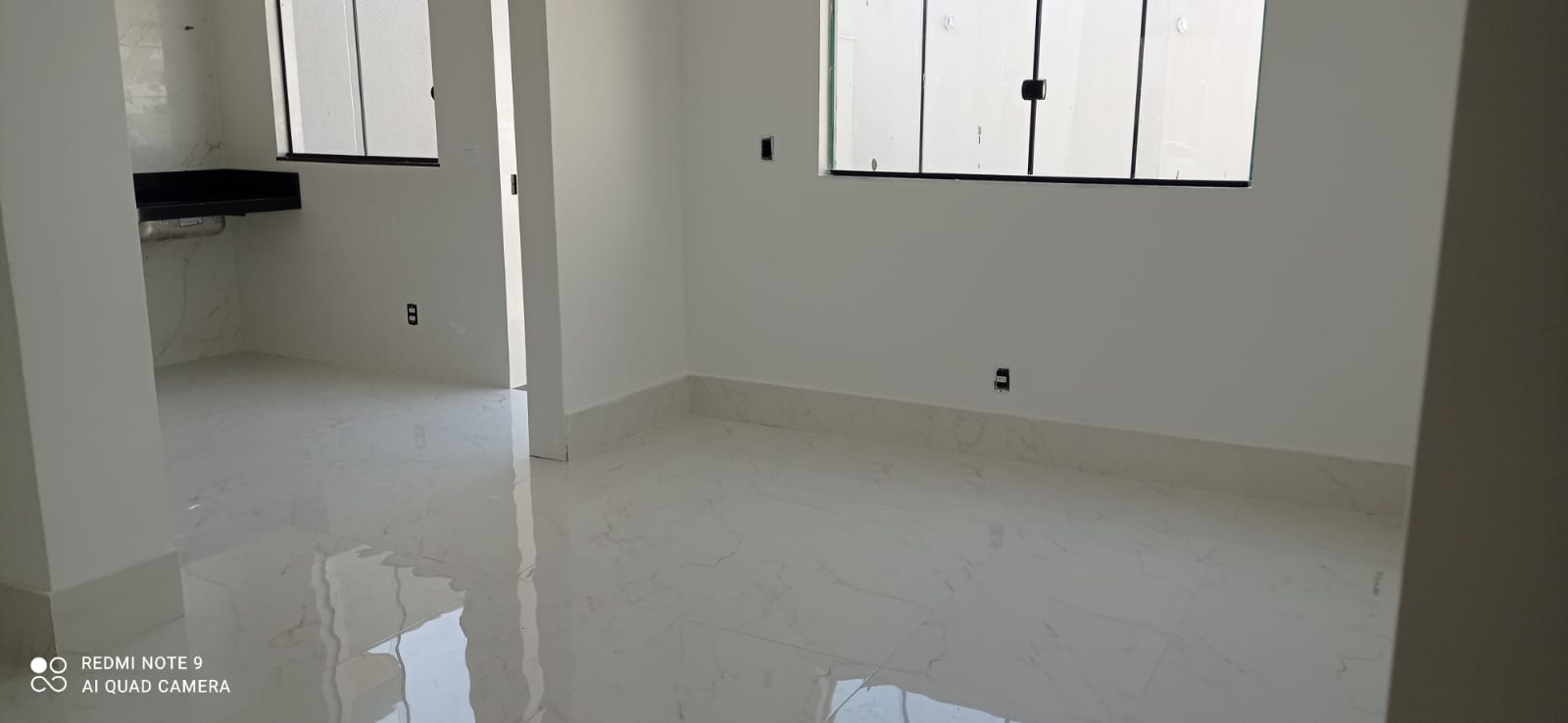 Casa à venda com 3 quartos, 176m² - Foto 4